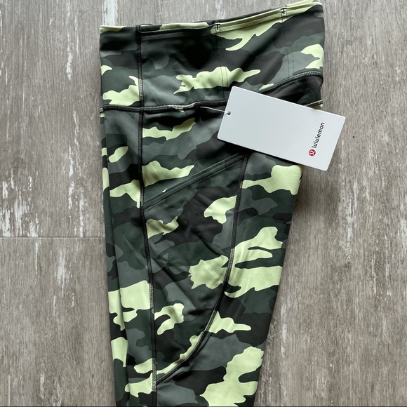 Lululemon Fast and Free HR Tight 25" - Camo - Picture 6 of 7